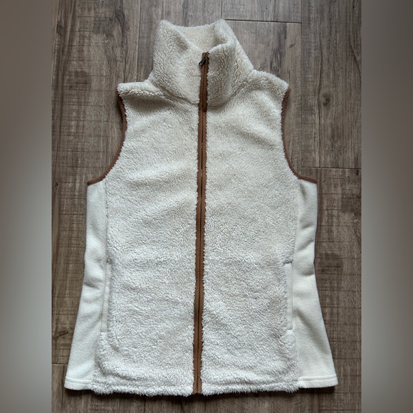 Chaps western Cozy White Sherpa Vest with Tan Trim cowgirl country outdoorsy - Picture 3 of 8